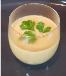 Topinambur-Crèmesuppe mit Curry