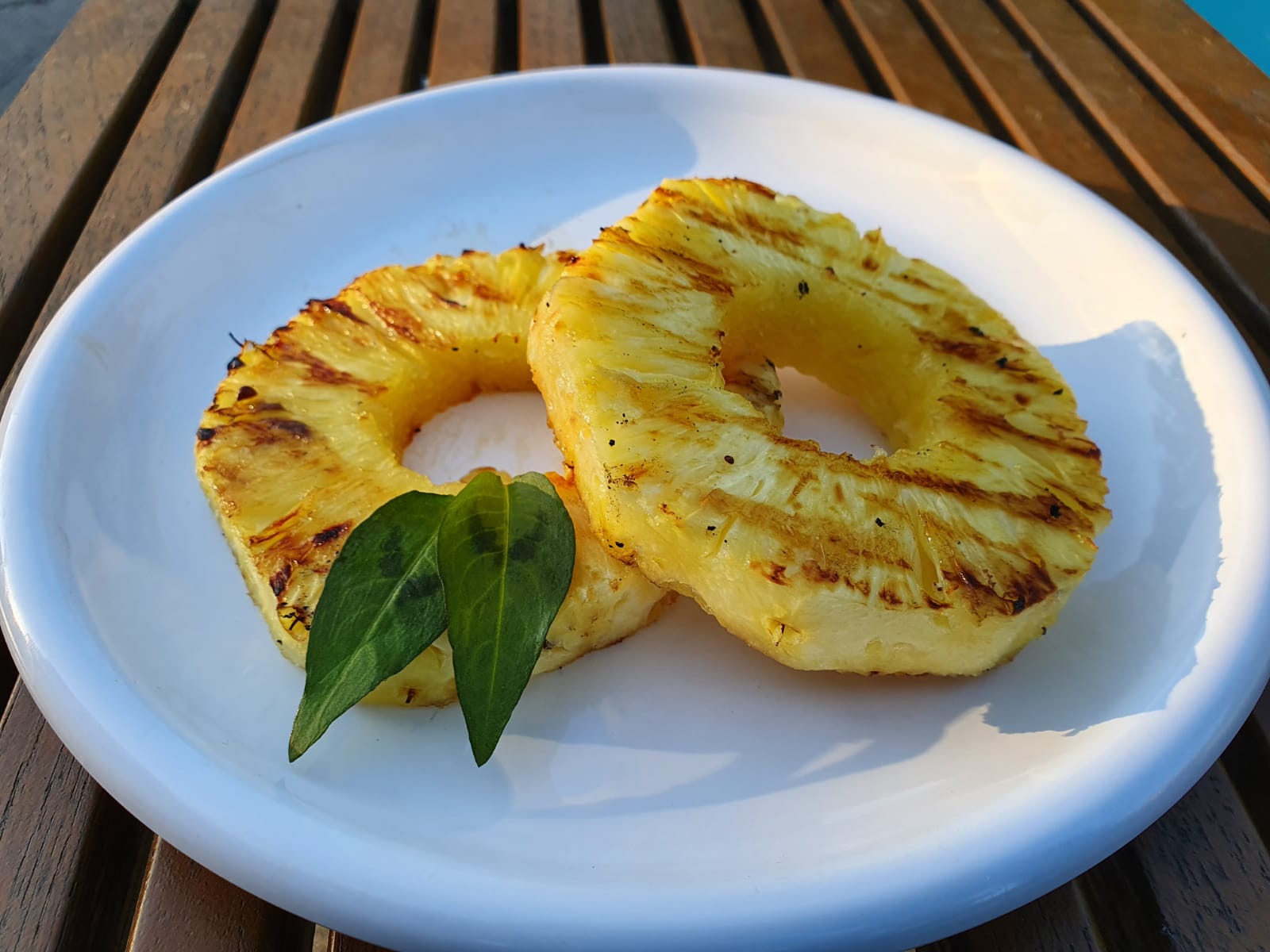 Ananas vom Grill